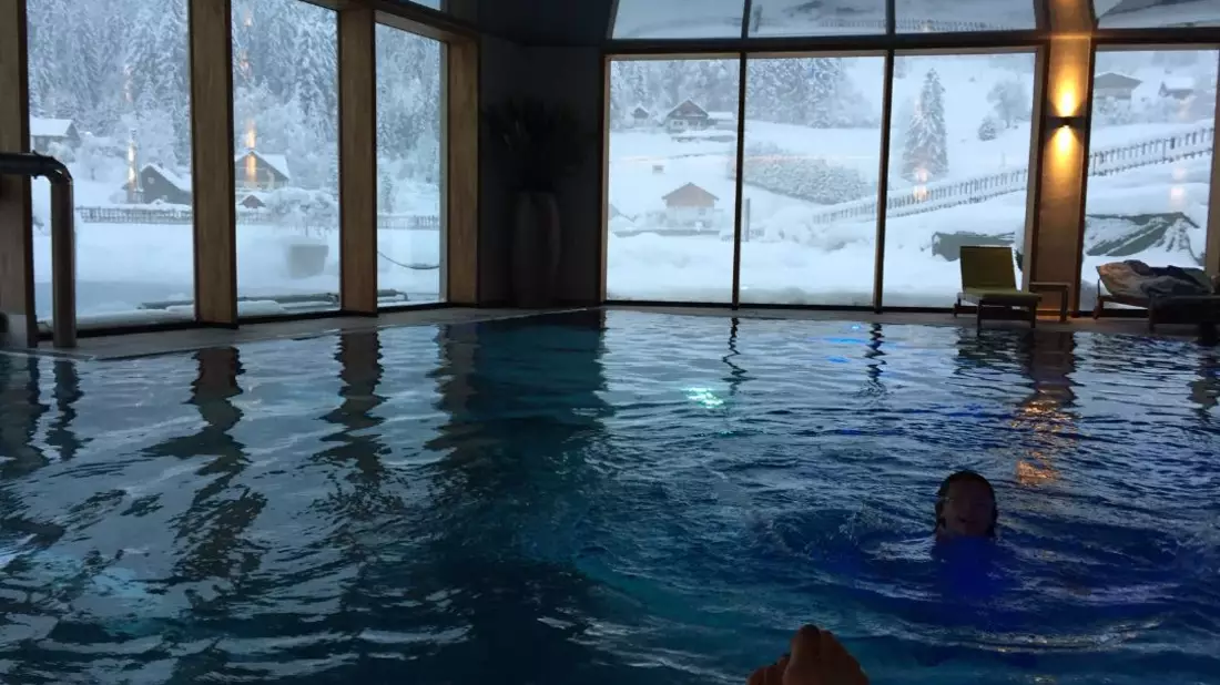 Pool im Dachsteinkönig - Bild: amb