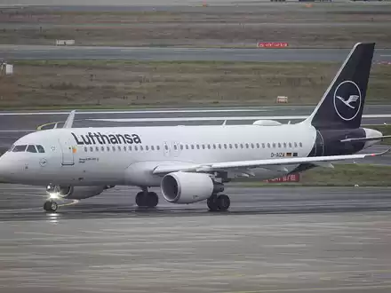 Lufthansa-Maschine (Archiv) - Foto: über dts Nachrichtenagentur