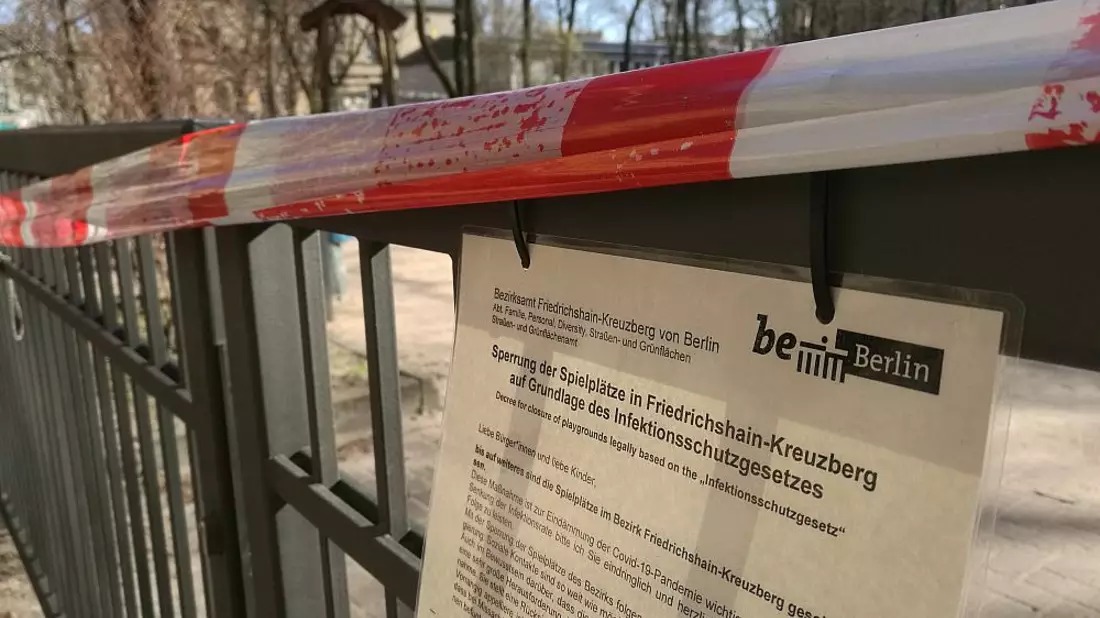 Gesperrter Spielplatz während der Corona-Pandemie (Archiv) - Bild: über dts Nachrichtenagentur