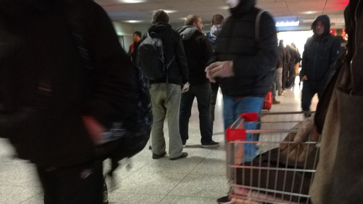 Warteschlange vor einem Supermarkt - Foto: über dts Nachrichtenagentur