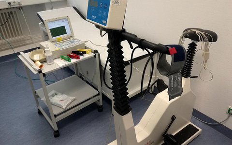 Fahrradergometer für Belastungs-EKG (Archiv) - Foto: über dts Nachrichtenagentur