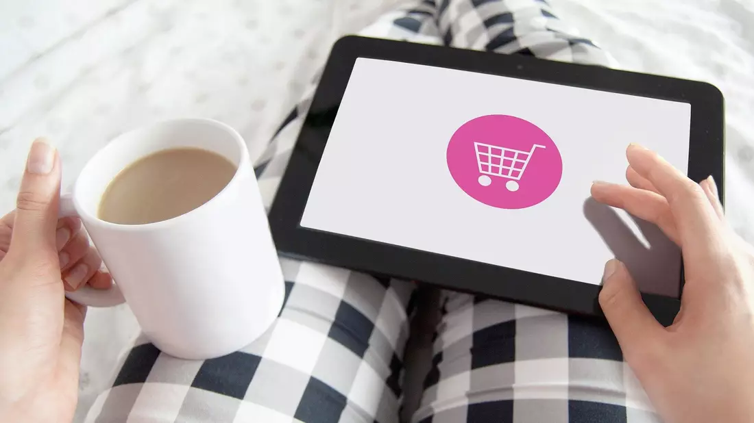 Online-Einkäufe werden oft über Zahlungsdienstleister abgewickelt – Abbuchungen sind schwer zuzuordnen.  - Bild: pixabay.com © justynafaliszek