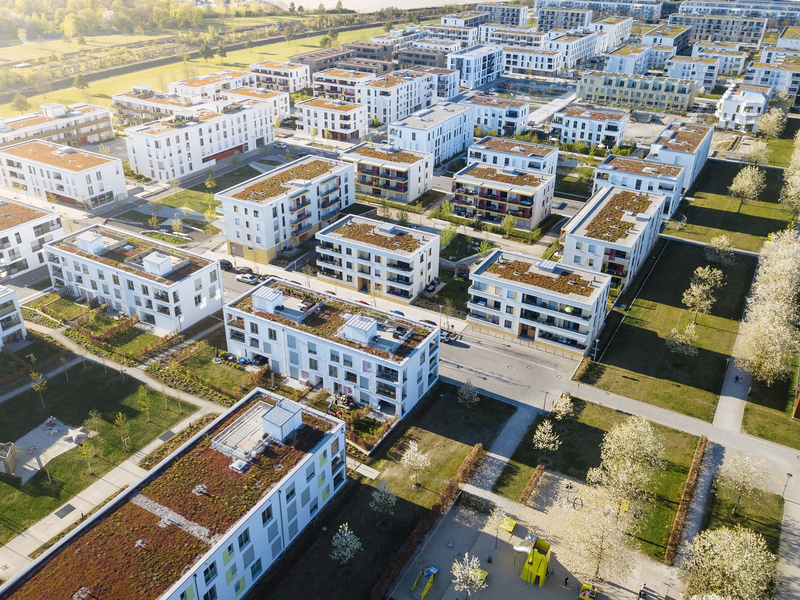  adobe.stock / Benedikt - Foto: https://stock.adobe.com/de/images/new-apartment-blocks-in-a-residential-area/263769872?prev_url=detail