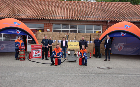 POL-SBR-STADT: Öffentlichkeitsfahndung nach gemeinschaftlichem Ladendiebstahl in Saarbrücken - Wer kennt die abgebildeten Personen? - Foto: presseportal.de