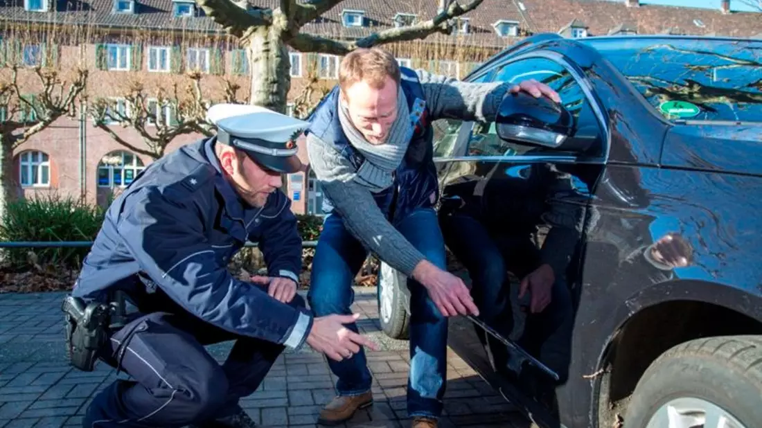 POL-ME: Verkehrsunfallfluchten aus dem Kreisgebiet - Kreis Mettmann - 2312082 - Bild: presseportal.de