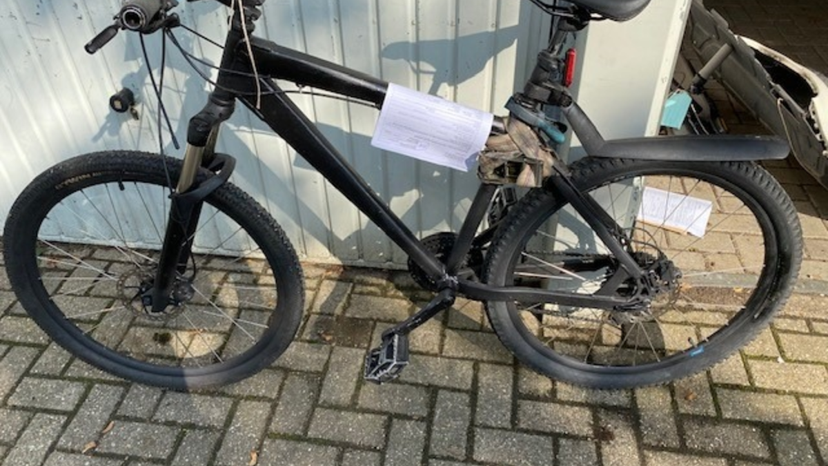 POL-LG: ++ Bleckede - Einbruch in Pizzeria scheitert - Möbel mitgenommen ++ Lüneburg - Geschädigte von Fahrraddiebstahl gesucht ++ Hitzacker - unter Drogeneinfluss und Alkohol mit dem Pkw unterwegs ++ - Foto: presseportal.de