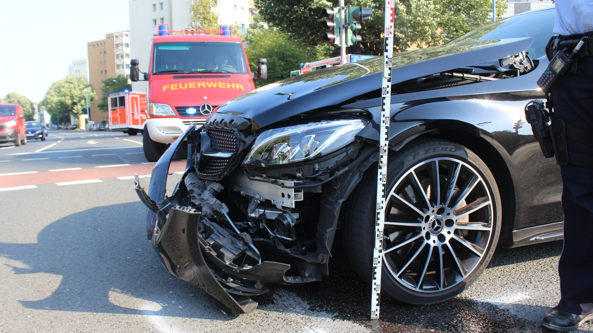 POL-ME: Verkehrsunfallfluchten aus dem Kreisgebiet - Hilden / Langenfeld - Hilden / Langenfeld - 2402094 - Foto: presseportal.de