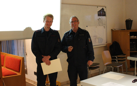 FW-EN: Kleinbrand am Berger See in der Nacht durch Brandstiftung - Foto: presseportal.de