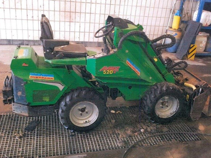 POL-H: Zeugenaufruf: Unbekannter entwendet Radlader von einer Baustelle - Wer kann Hinweise geben? - Foto: presseportal.de