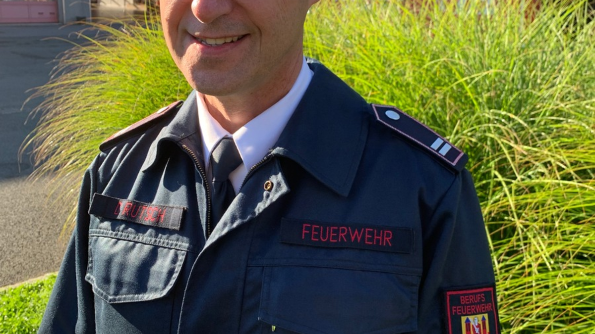 FW Hünxe: Verkehrsunfall endet glimpflich - Betriebsmittel laufen aus - Foto: presseportal.de