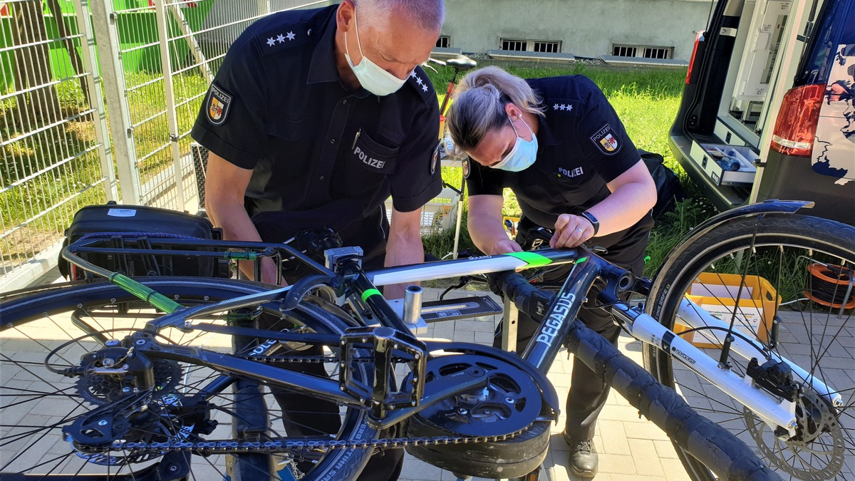 POL-OF: Kostenfreie Fahrradcodieraktion - Finger Weg: Mein Rad ist codiert! - Hanau - Foto: presseportal.de