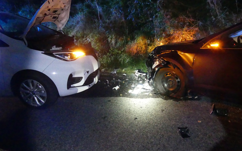 POL-GM: Alkoholisiert über Verkehrsinsel gefahren - Foto: presseportal.de