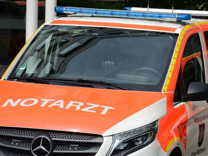 POL-ME: Auto geraubt und schwer verunfallt: 33-jähriger lebensgefährlich verletzt - 2509012 - Foto: presseportal.de