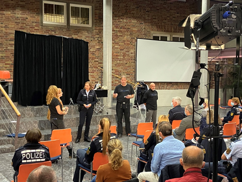 FW-Velbert: Dachstuhlbrand und mehrere Paralleleinsätze - Foto: presseportal.de