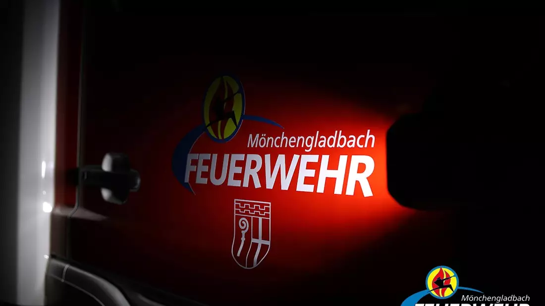 FW-MG: Brennt Küche im Anbau - Bild: presseportal.de