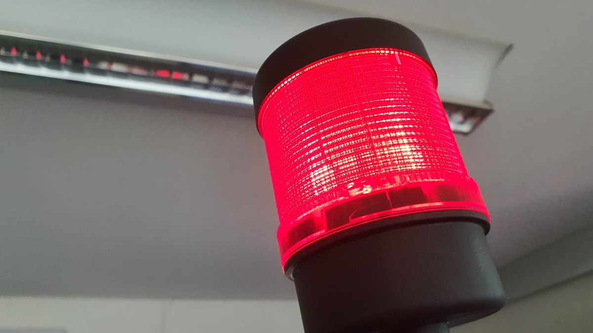 FFW Schiffdorf: 2,5 Kilometer lange Ölspur sorgt für Feuerwehr-Einsatz - Foto: presseportal.de