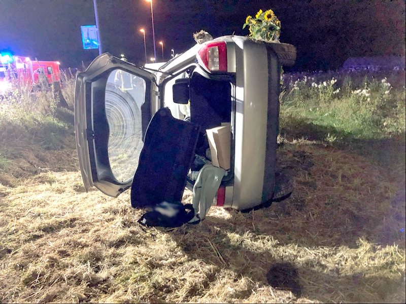 POL-NI: Verkehrsunfall in Nendorf zwischen Lkw und Pkw; ein Kind leicht verletzt - Foto: presseportal.de