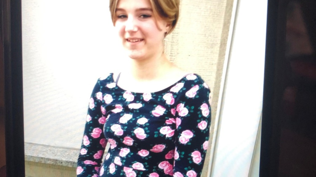 POL-HH: 231116-3. Vermisstenfahndung nach 14-Jähriger aus Hamburg-Rahlstedt - Foto: presseportal.de