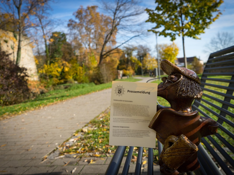 POL-PDNW: Diebstahl aus Fahrzeug - Foto: presseportal.de