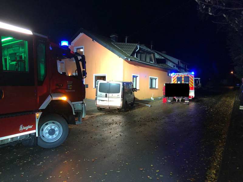 POL-HPE: Sportboot an Steganlage im Schiersteiner Hafen gesunken - Foto: presseportal.de