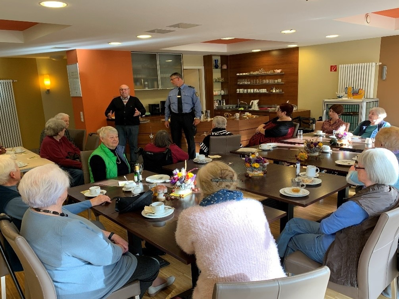 POL-EL: Emsbüren - Illegale Müllentsorgung im Wald - Polizei bittet um Hinweise - Foto: presseportal.de