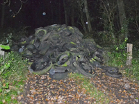 HZA-HH: Hamburger Zoll stoppt Container mit mutmaßlichem Abfall//Zoll und Umweltbehörde greifen ein - Foto: presseportal.de