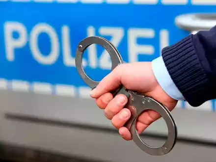 POL-ME: Nach Wohnmobildiebstahl: Polizei nimmt 57-Jährigen auf frischer Tat fest - 2506038 - Foto: presseportal.de