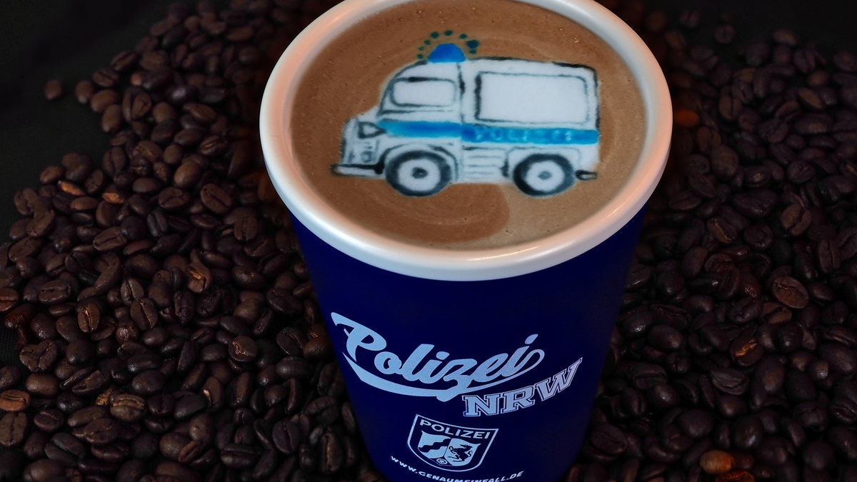 LPI-EF: Coffee with a Cop - Auf einen Kaffee mit der Polizei Sömmerda - Foto: presseportal.de