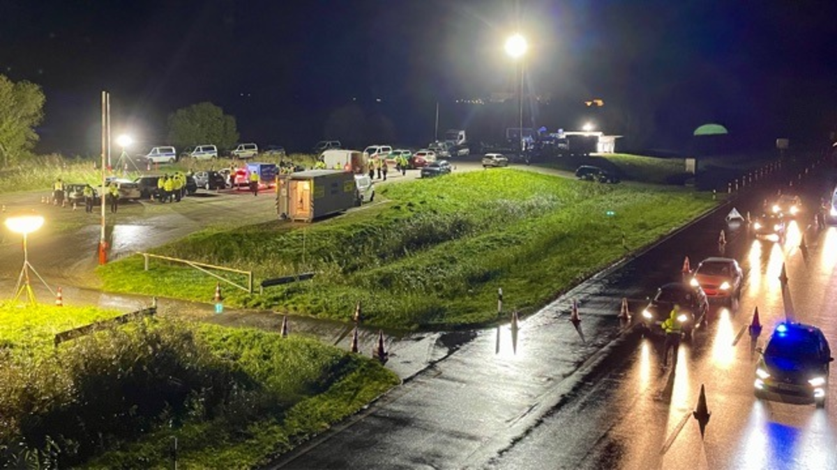 POL-PDKL: Sonderkontrolle auf der Tank- und Rastanlage Waldmohr - Foto: presseportal.de