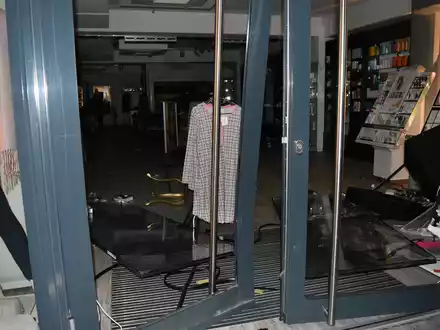 POL-AC: Sprengung eines Zigarettenautomaten im Nordkreis - Täter flüchten - Foto: presseportal.de