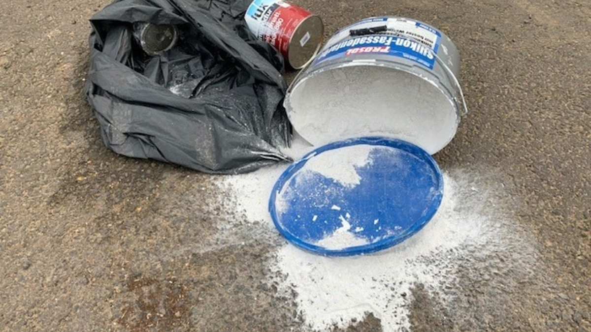 POL-FL: Wees: Polizei sucht Zeugen nach illegaler Müllablagerung - Foto: presseportal.de