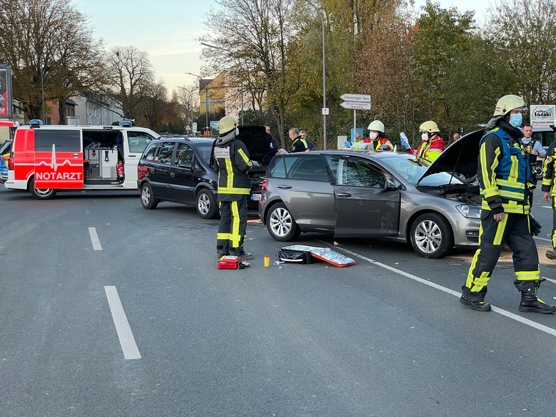 FW Paderborn: Verkehrsunfall Sander-Bruch-Straße - Foto: presseportal.de