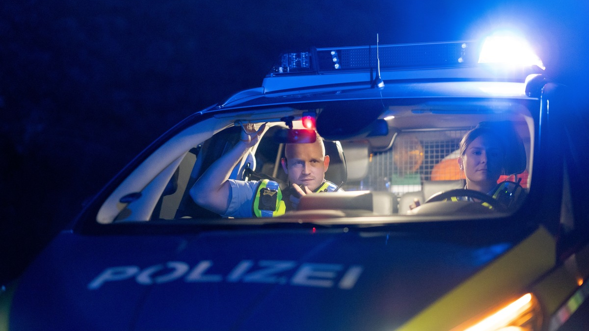 POL-ME: Fußgänger missachtet rotes Ampelsignal und wird angefahren - Hilden - 2401016 - Foto: presseportal.de