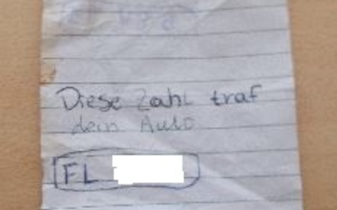 POL-HM: Zeugenaufruf: Unbekannte hinterlÀsst falsche Personalien - wer erkennt die Handschrift? - Foto: presseportal.de POL-HM: Zeugenaufruf: Unbekannte hinterlÀsst falsche Personalien - wer erkennt die Handschrift? - Foto: presseportal.de