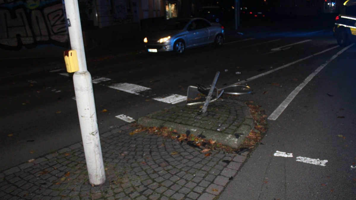 POL-HA: Mülltonne auf Schulhof in Boelerheide in Brand gesetzt - Foto: presseportal.de