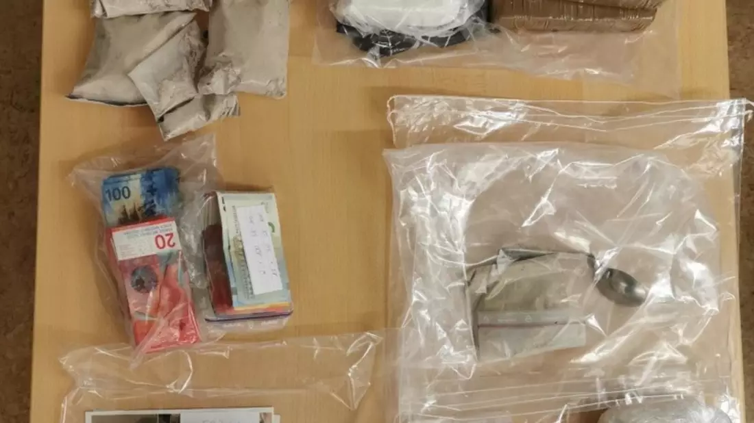 BPOL NRW: Zum Osterreiseverkehr: Taschendiebe im Blick halten - Bundespolizei gibt wichtige Hinweise - Bild: presseportal.de