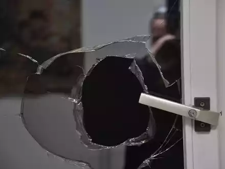 POL-ME: Zweimaliger versuchter Einbruch in Juweliergeschäft - Polizei fasst Tatverdächtigen - 2505100 - Foto: presseportal.de