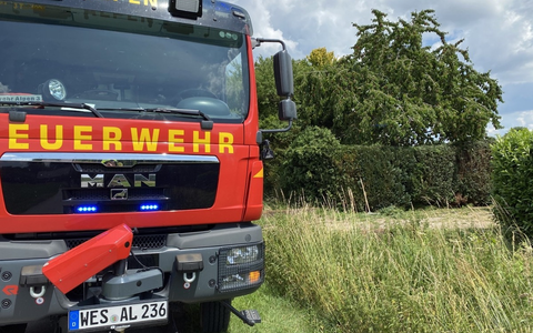 FW Alpen: Müllbrand auf der Bönninghardt - Foto: presseportal.de