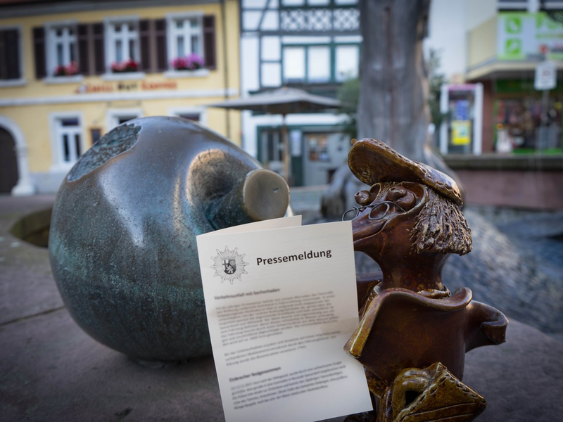 POL-PDNW: Zu geringer Seitenabstand - Radfahrer verletzt - Foto: presseportal.de