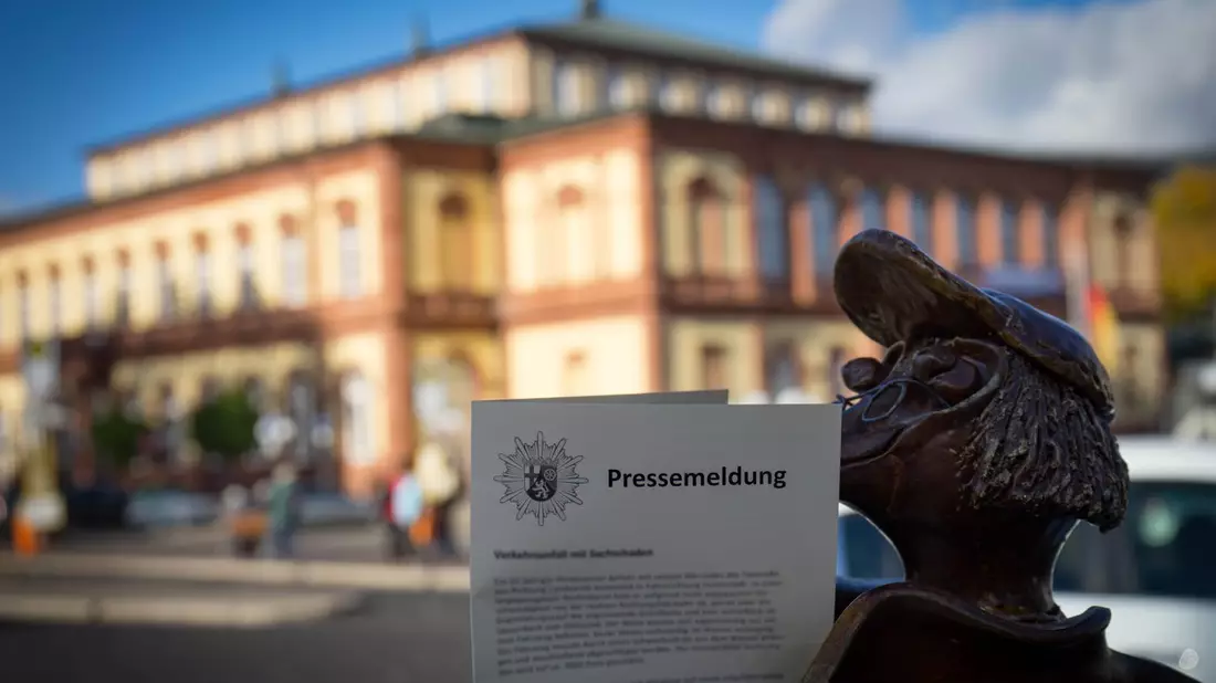 POL-PDNW: Neustadt/Wstr.: Zwei leicht verletzte Personen bei Verkehrsunfall mit E-Scooter - Bild: presseportal.de