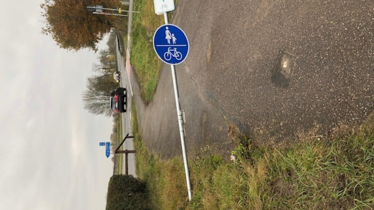 POL-WHV: Schulwegüberwachung: Polizei ahndet zahlreiche Verstöße eiliger Eltern - Foto: presseportal.de