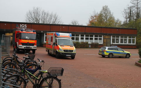FW-DO: Brand unter einer Bahnbrücke sorgte für Sperrungen - Foto: presseportal.de
