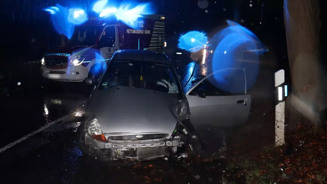 POL-HF: Verkehrsunfall in Autobahnzufahrt- Rotlicht übersehen - Bild: presseportal.de