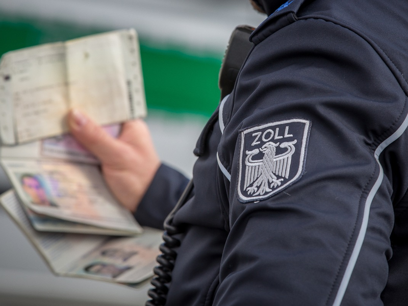 HZA-S: Durchsuchungen bei einem Böblinger Bauunternehmen - Foto: presseportal.de