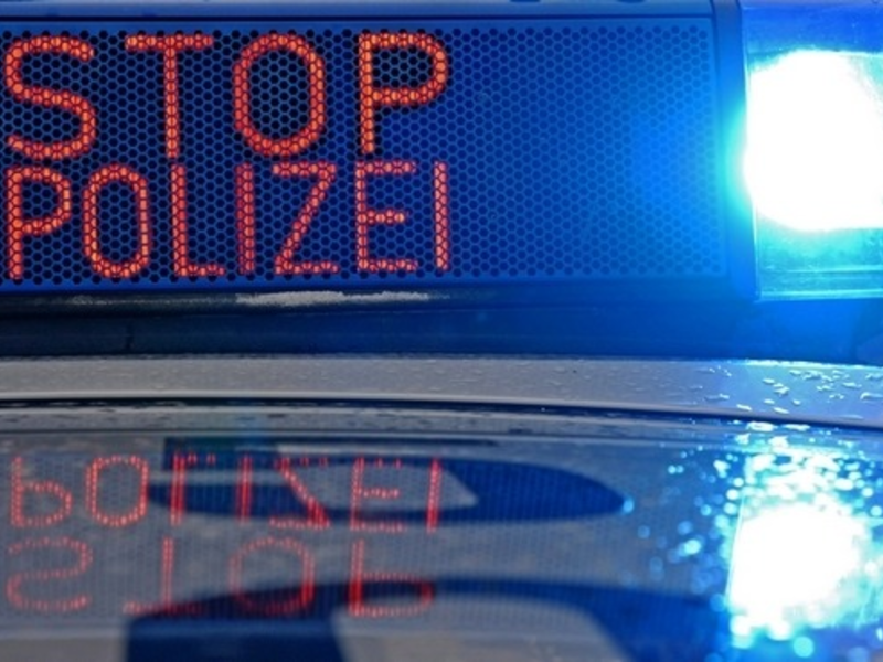 Bundespolizeidirektion München: Festnahme von mutmaßlichen Urkundenfälschern / Georgier mit falschen Papieren müssen Land gleich wieder verlassen - Foto: presseportal.de