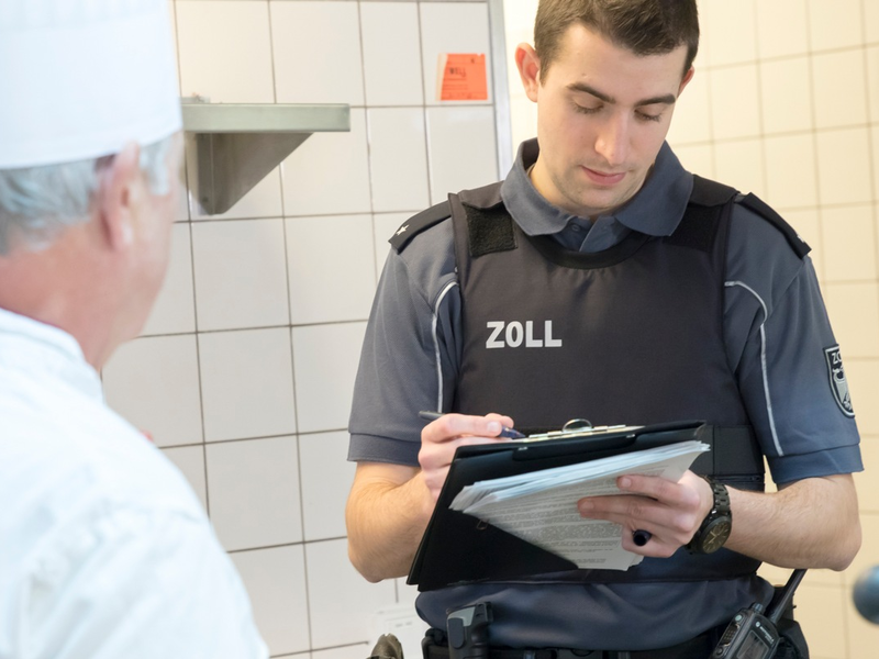 HZA-DO: Viele Verstöße bei gemeinsamen Kontrollen / Zoll und Stadt kontrollieren Restaurants - Foto: presseportal.de