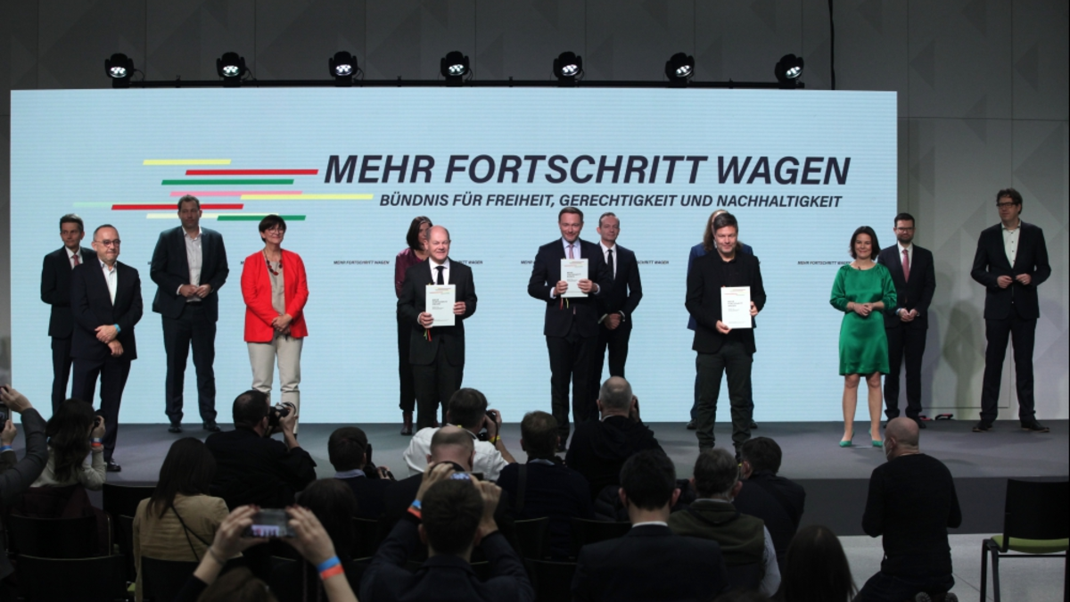 Unterschrift des Ampel-Koalitionsvertrags am 7.12.21 - Foto: ?ber dts Nachrichtenagentur