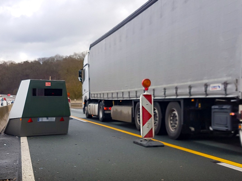 POL-OB: Taxifahrer und Polizisten angegriffen - 23-Jähriger in Gewahrsam - Foto: presseportal.de