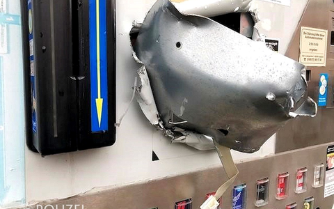 POL-PPWP: Automat geknackt und Müll hineingeworfen - Foto: presseportal.de