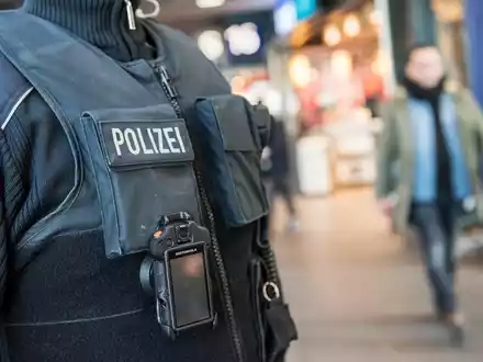 Nachfolgekrise in Deutschland: Wie Steven Manja von NEXTRA Strategy Unternehmern den Weg zum erfolgreichen Exit ebnet - Foto: presseportal.de